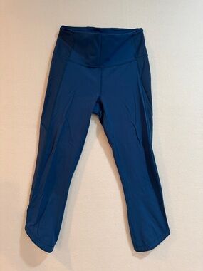 lululemon athletica Navy Blue Cropped Leggings